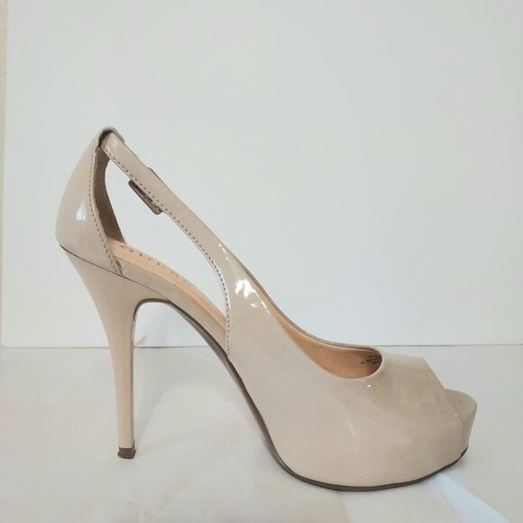 Guess Light Natural Synthetic Classy Girl Boss Pump size 6.5 womans - Picture 2 of 7